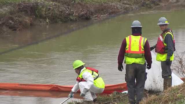 Crews still working around the clock to cleanup UPS plane crash site