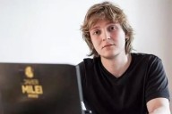 La Pepona aseguró que el ex diputado Ameri fue expulsado por tener "relaciones sexuales“ y las redes le explican