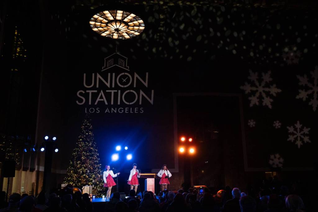 Singers, Santa and toy soldiers on stilts mark 10th annual tree lighting at Union Station