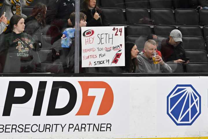 Bruins extend winning streak with 3rd-period surge past Hurricanes - The Rink Live | Coverage of youth, junior, high school and college hockey