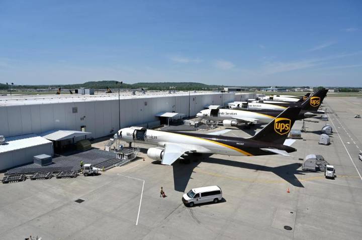 UPS distribution hub in Louisville has 300 flights per day. What to know