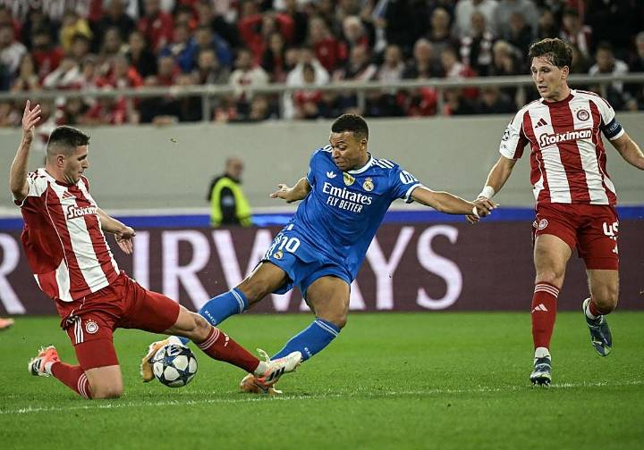 Mbappé firma un 'hat-trick' exprés