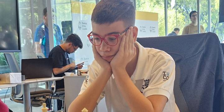 El alumno no superó al maestro: Faustino Oro empató en la jornada inaugural del Campeonato Argentino