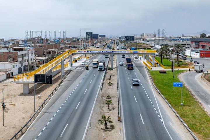 Inauguran nuevo puente peatonal en la Panamericana Sur