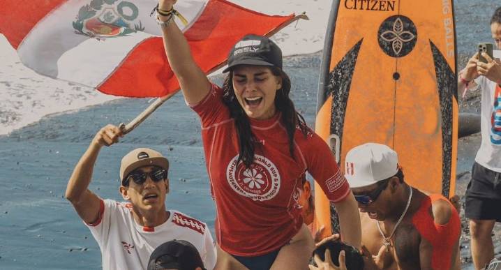 Vania Torres, tras su título mundial ISA en surf: “Es difícil vivir del deporte, más apoyo sería buenísimo, haría una gran diferencia”