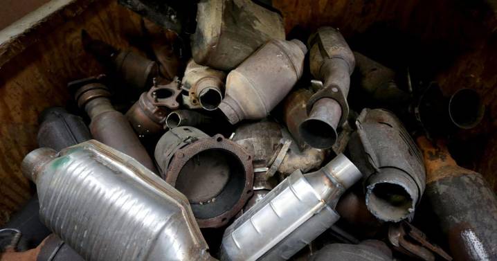 St. Louis County company sold dozens of stolen auto parts