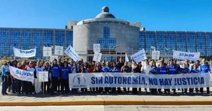 Para Sijupu maniobran con bonos para evitar discutir autonomía y recomposición real