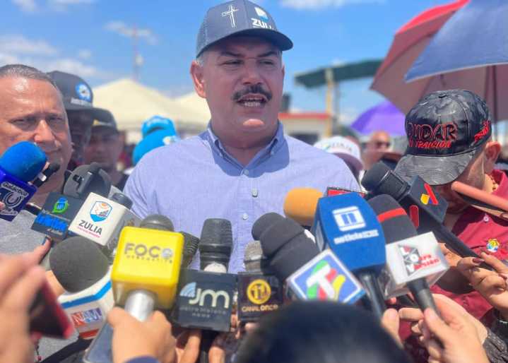 Gobernador Caldera reinaugura seis kilómetros del Corredor Vial Hugo Chávez de La Cañada de Urdaneta