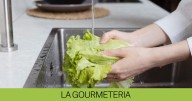 ¿Por qué hay que lavar la ensalada que viene envasada?