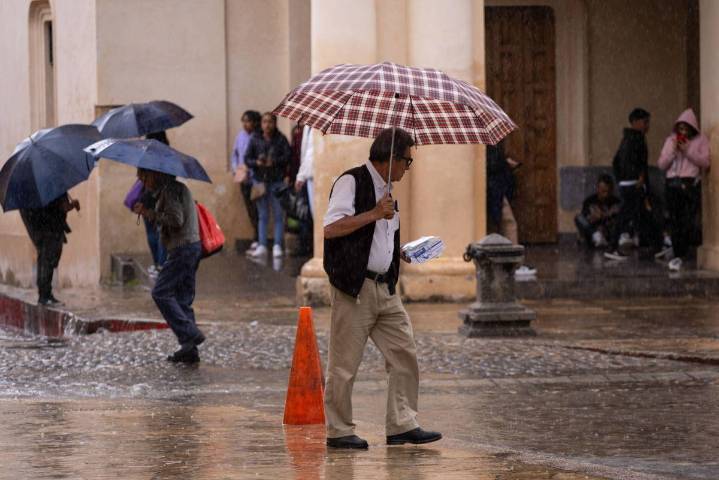 Frente frío 12 mantiene lluvias, ambiente frío y evento de Norte; afectará a estos estados