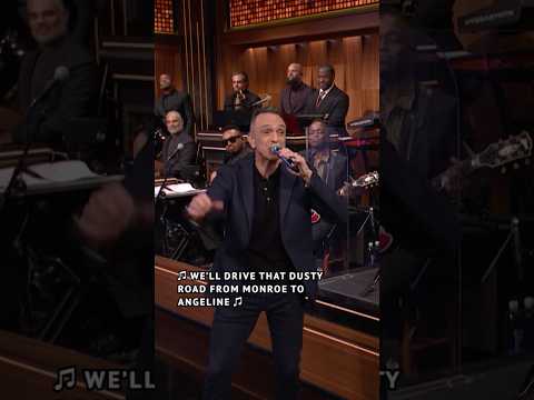 #HankAzaria breaks into an impromptu #BruceSpringsteen impression and sings “Prove It All Night”!