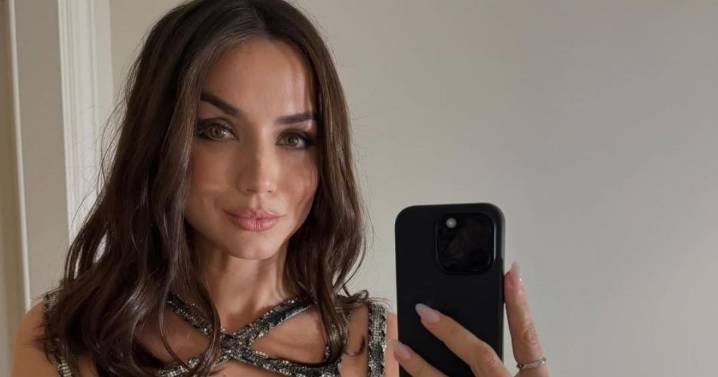 Ana de Armas Turns Heads in Gym Wear