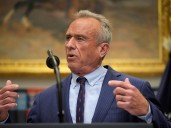 La periodista Olivia Nuzzi publicó un libro en el que reveló detalles sorprendentes sobre su "affaire digital" con Robert F. Kennedy Jr.