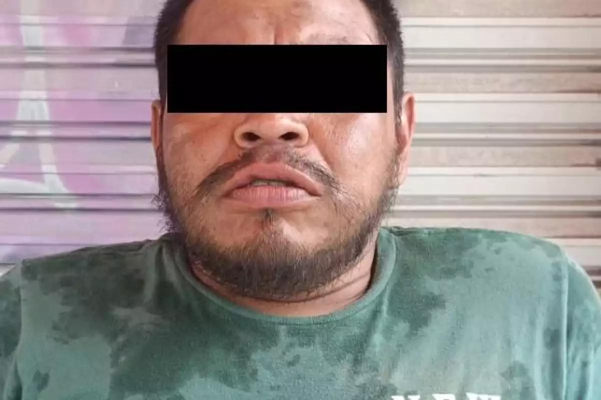 Detienen a un hombre por presuntamente abusar sexualmente de una perrita en Cancún