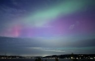Aurora borealis lights up skies around Seattle