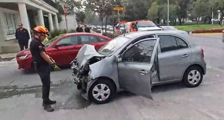 Deja choque múltiple en la colonia Del Valle un lesionado