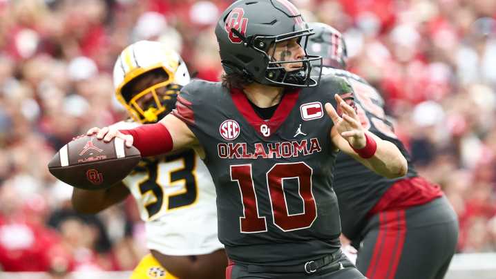 College football rankings: Updated top 25 in Coaches, AP polls