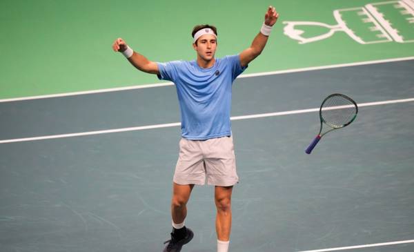 Copa Davis: el triunfo del platense Tomy Etcheverry no fue suficiente y Argentina quedó eliminada ante Alemania