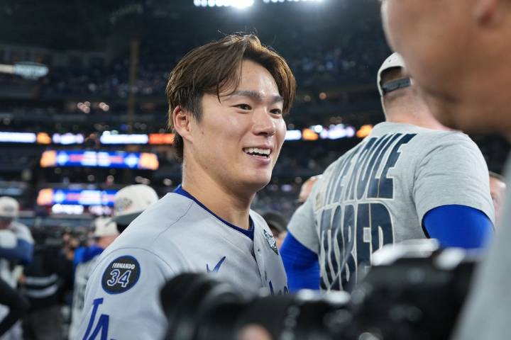 Deadspin | Dodgers RHP Yoshinobu Yamamoto (3 wins) named World Series MVP