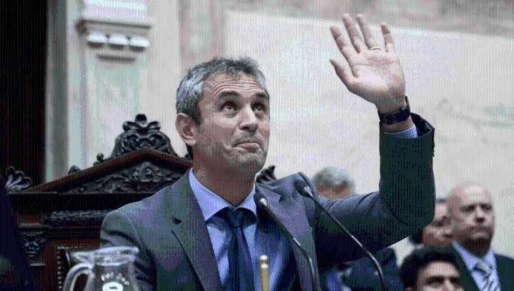 Martín Menem otra vez bajo la lupa: lo acusan de que una empresa ligada a él, ganó una licitación del Gobierno