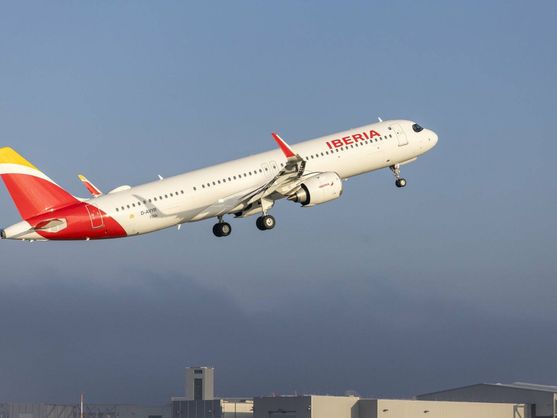 Iberia y otras aerolíneas suspenden sus vuelos hacia Venezuela