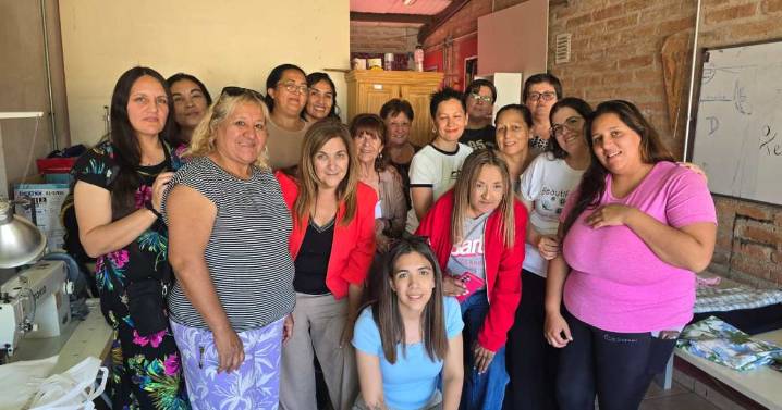 Catriel impulsa una cooperativa textil para generar empleo y fortalecer la producción local