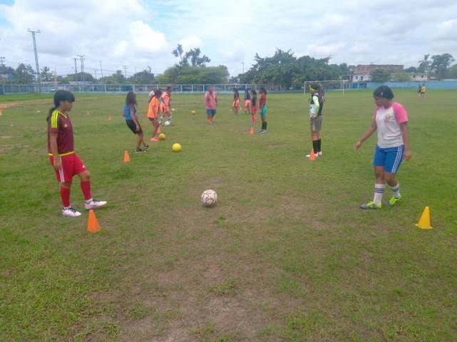Futbol femenino: Delta Amacuro va contra Bolívar