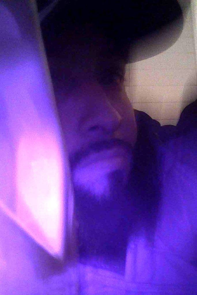 Police seek suspect after hidden camera found in Westmount café washroom