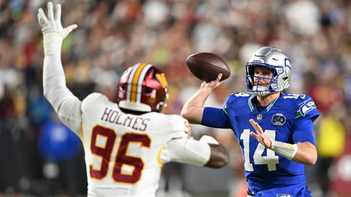 Takeaways as Seahawks crush Commanders 38-14 on Sunday Night Football – NBC10 Philadelphia