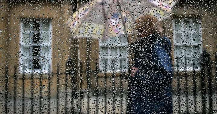 UK to be hit with 'strong and gusty winds' after -12C Arctic blast comes to end