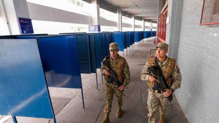 Chile vota al sucesor de Boric en una elección marcada por el avance de la derecha