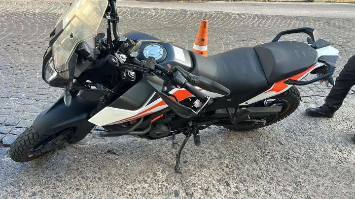 Tandil – Personal de Control Urbano Vehicular recuperó una moto robada minutos antes