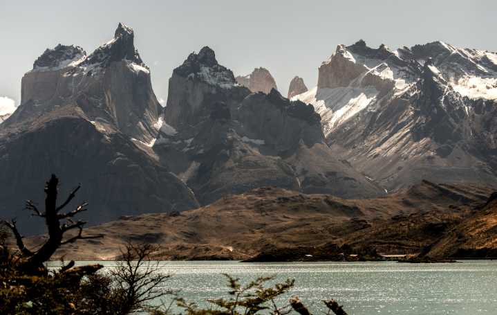 Turista fallece luego de extraviarse junto a dos amigos en Torres del Paine: uno continúa perdido y otro fue rescatado
