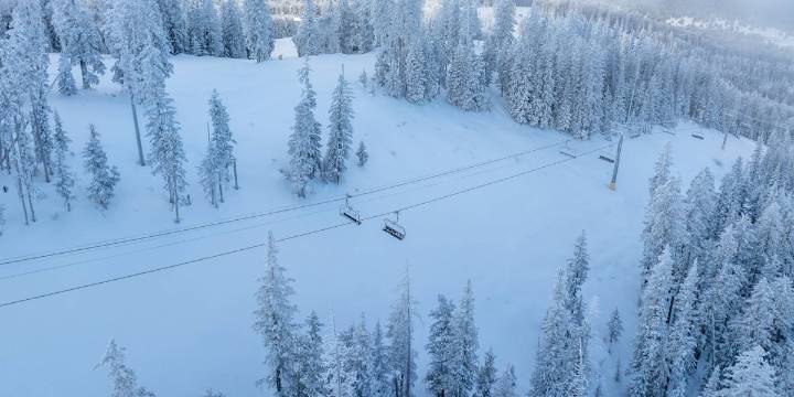 Arizona Snowbowl in Flagstaff opens day early following heavy snowfall