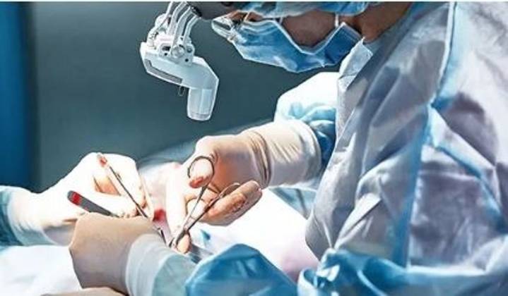 Man weighing 130 kg dies in effort to impress girlfriend's parents after gastric bypass surgery!