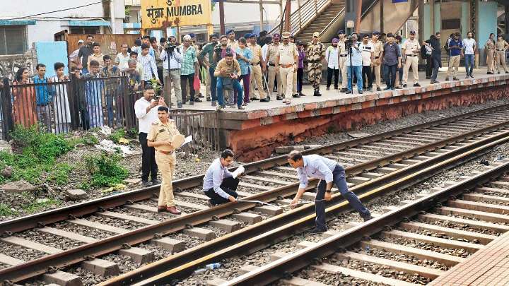 Mumbra train tragedy: Victims, kin, can now seek compensation