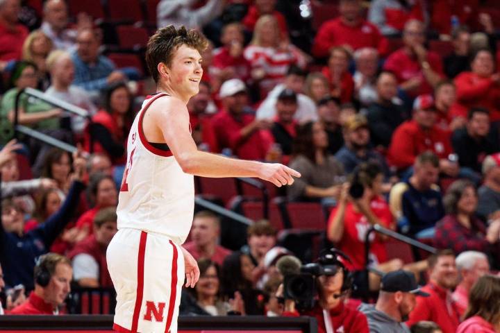 Deadspin | Pryce Sandfort scores 28 as Nebraska comes back to down Oklahoma