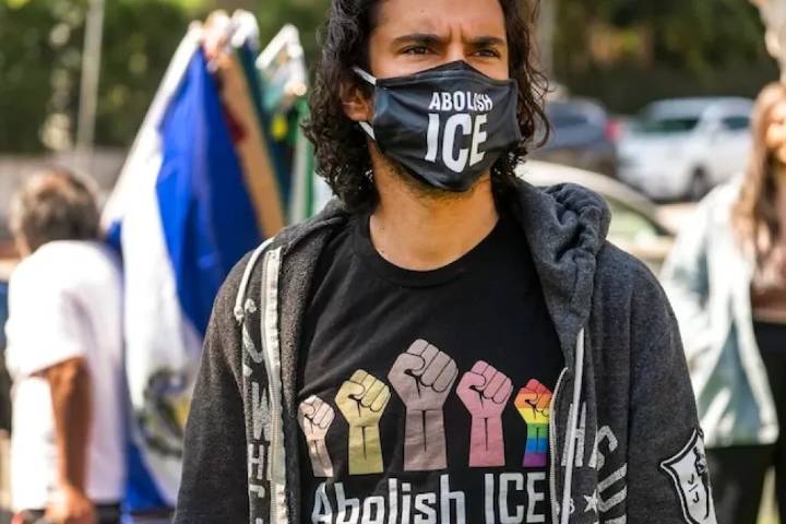 There is no immigration-hawk wing of the Democratic Party