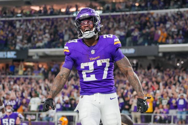 Deadspin | Seahawks add RB Cam Akers; S Quandre Diggs returns