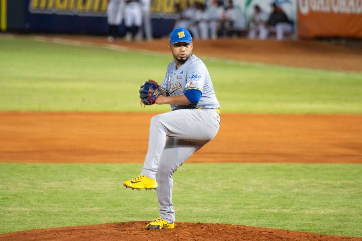 Junior Guerra sale del róster de la Nave por lesión (+Detalles)