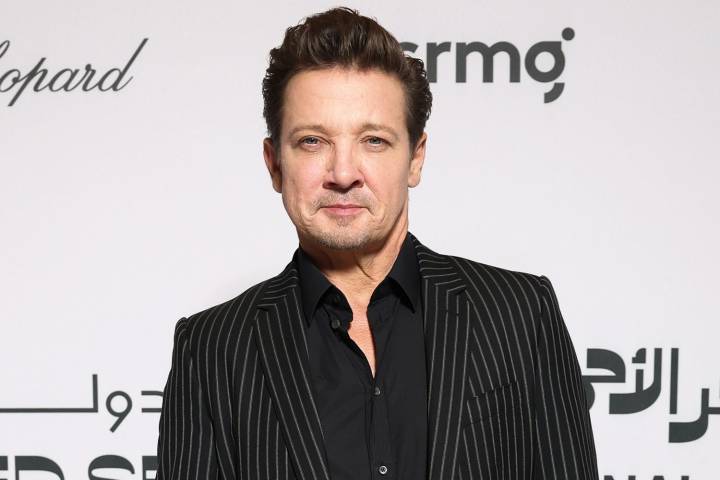 Jeremy Renner Vehemently Denies Sending Unsolicited Sexual Messages to Female Filmmaker, Threatening to Call ICE