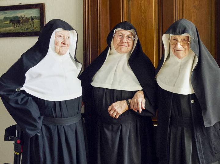 3 rebel nuns can stay in abbey, if they give up social media