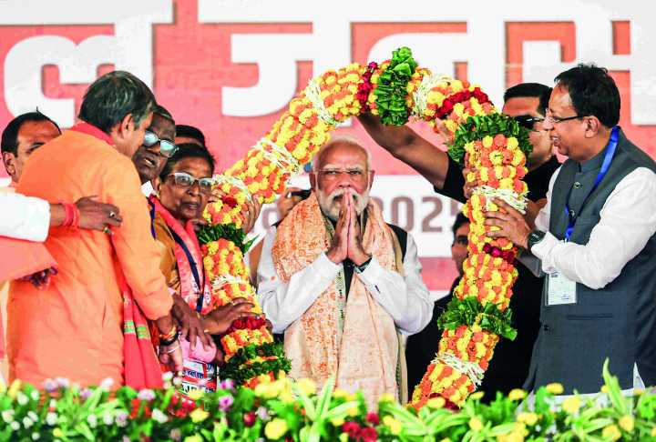 Modi wraps up Bihar poll campaign | Voters gave Oppn a ‘65-volt jhatka’: PM