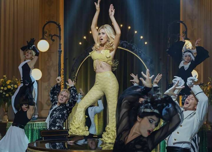 How the funny and feminist fashion in ‘Palm Royale’ further the storytelling