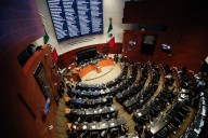 Chocan Morena y oposición en el Senado por asesinato de Carlos Manzo