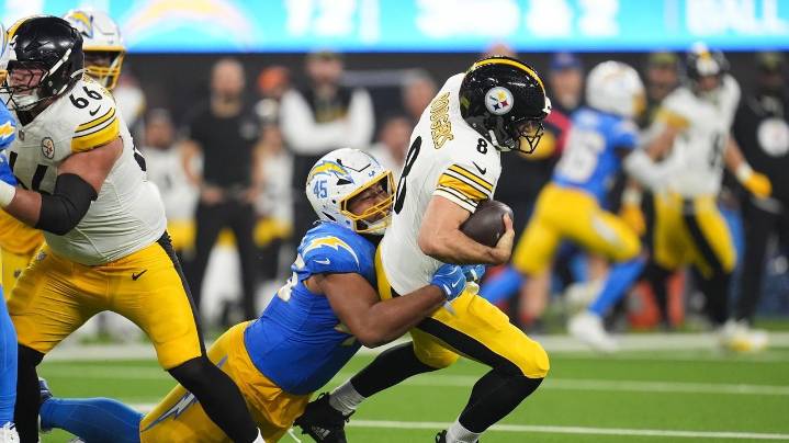 The Steelers and Aaron Rodgers will try to snap out of their recent funk when Cincinnati visits