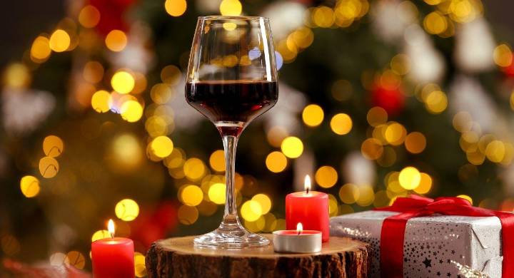 El vino como acompañante de la cena navideña o como regalo: recomendaciones de la sommelier colombiana Catalina Rúgeles