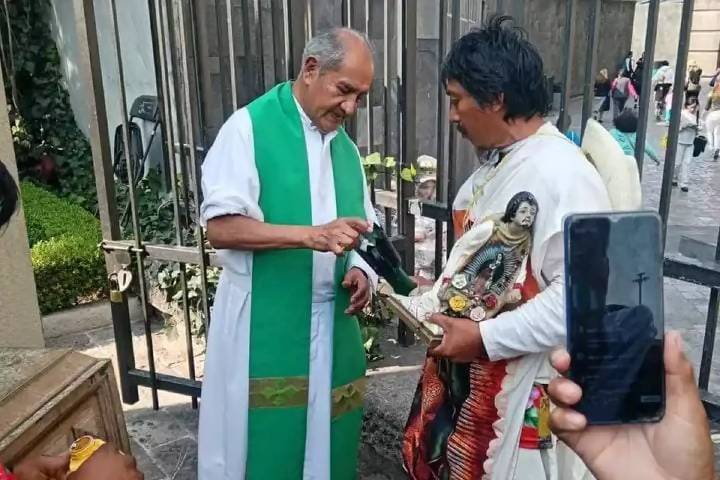 Antorchistas yucatecos comienzan su viaje de regreso a Temozón desde la Basílica de Guadalupe