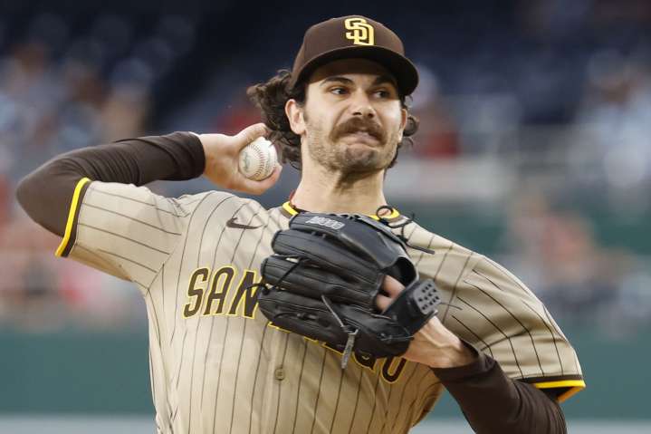 Toronto Blue Jays sign top free-agent pitcher Dylan Cease to massive contract