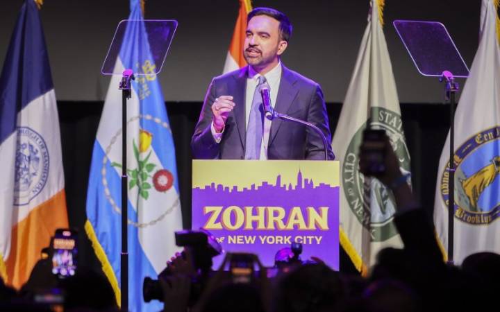 Zohran Mamdani hace historia: primer alcalde musulmán y más joven de Nueva York con campaña de cercanía y redes sociales